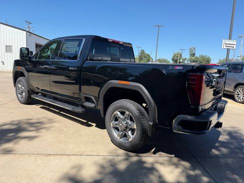 New 2026 GMC Sierra 2500 SLT w/ SLT Premium Package AWD/4WD image 30