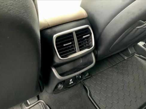 Used 2020 Hyundai Santa Fe Limited image 36