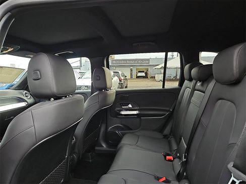 New 2026 Mercedes-Benz GLB 250 image 16