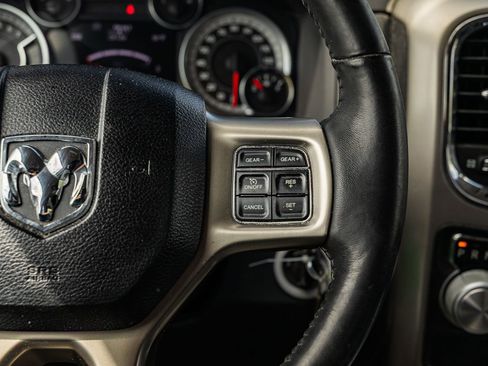 Used 2016 RAM 1500 Laramie RWD image 28