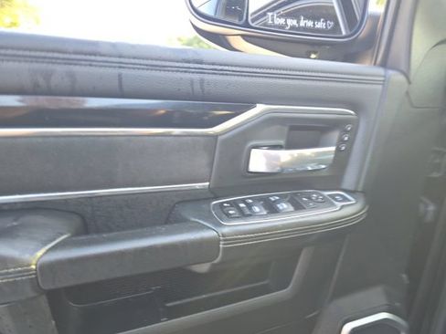 Used 2022 RAM 2500 Laramie w/ Night Edition AWD/4WD image 13