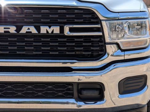 Used 2022 RAM 2500 Big Horn AWD/4WD image 9