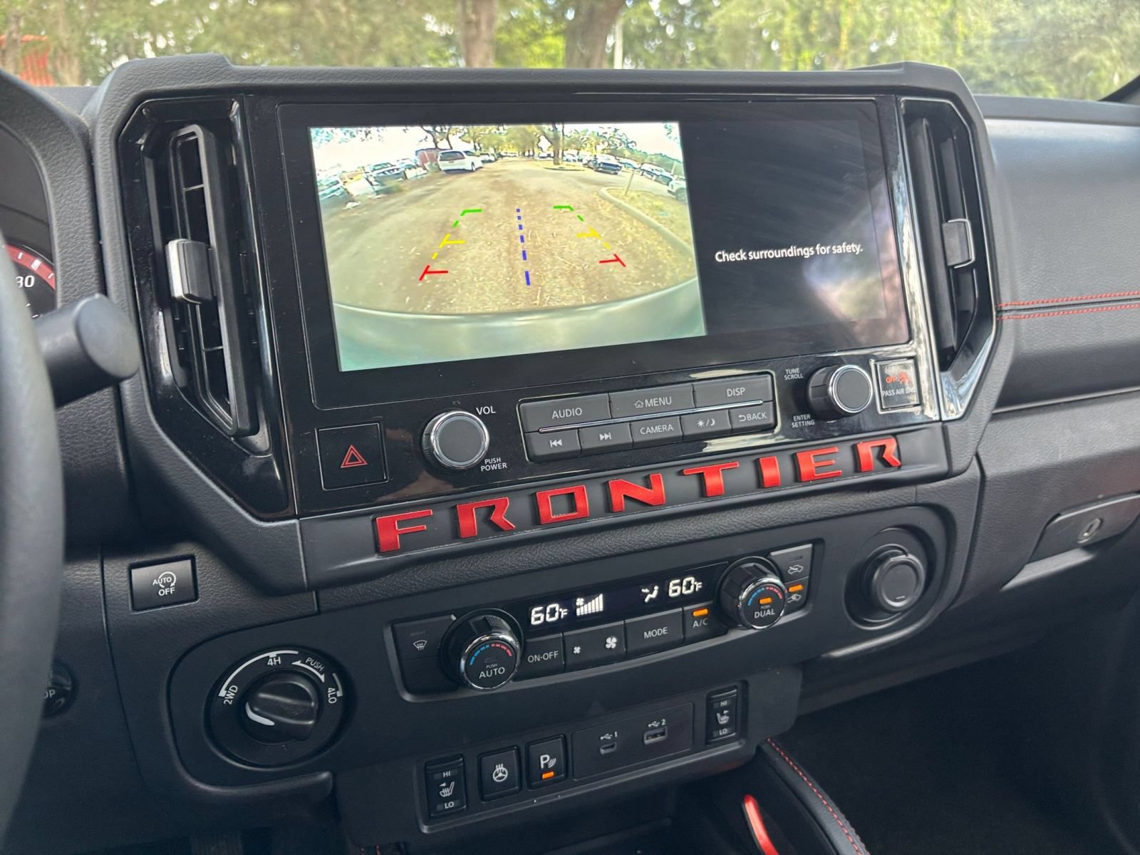 Used 2026 Nissan Frontier PRO-4X AWD/4WD image 16