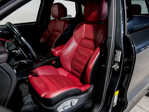 Used 2021 Porsche Macan GTS image 22