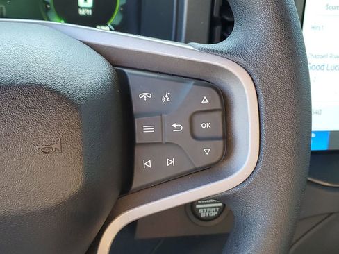 New 2025 Ford Bronco 4-Door image 13