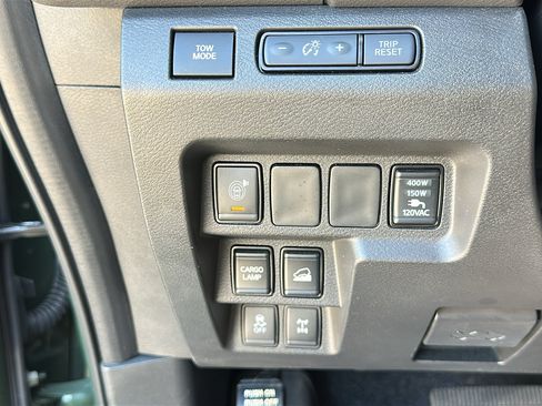 Certified 2025 Nissan Frontier PRO-4X w/ Pro Premium Package AWD/4WD image 16