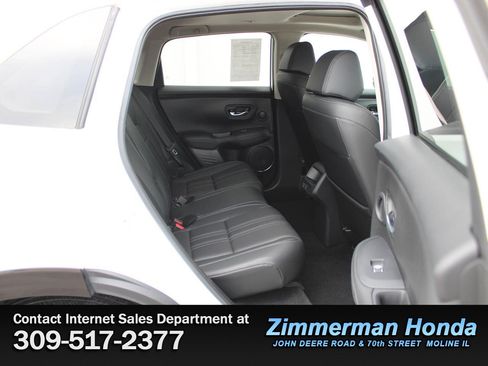 Used 2024 Honda HR-V EX-L image 8