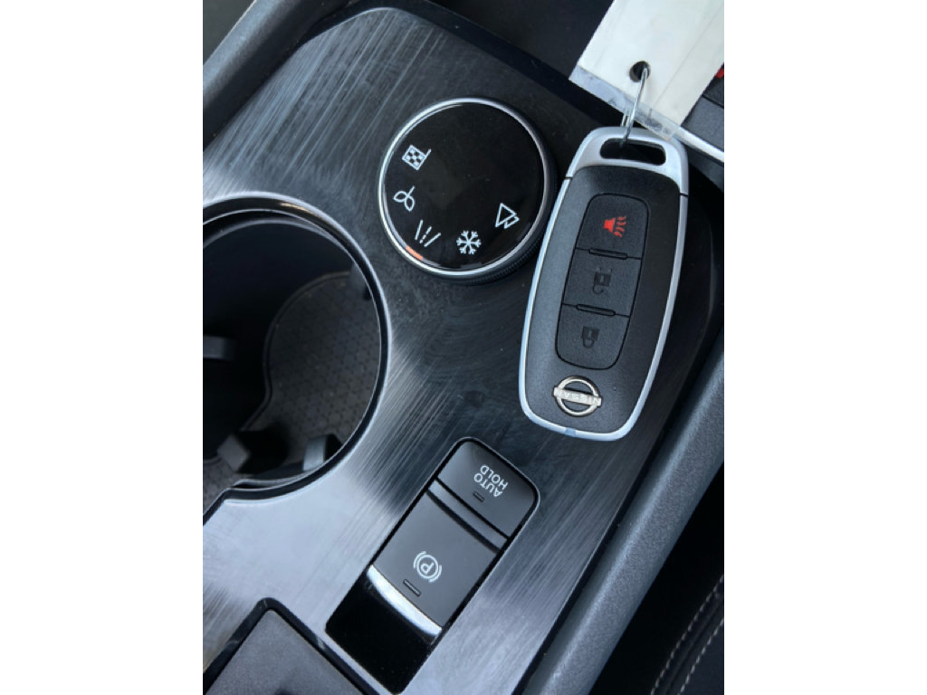 Used 2024 Nissan Rogue S AWD/4WD image 22