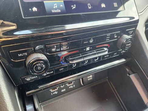 New 2026 Jeep Grand Cherokee Laredo X AWD/4WD image 18