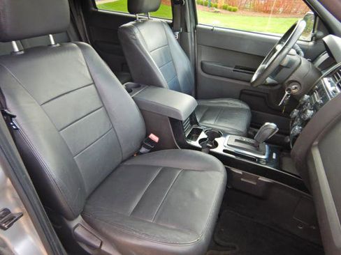 Used 2010 Ford Escape Limited image 16