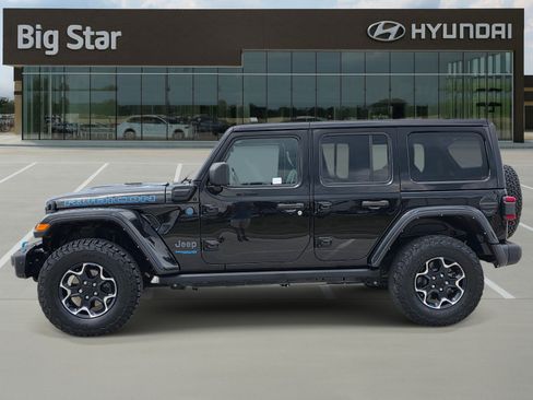 Used 2022 Jeep Wrangler Unlimited Rubicon 4xe w/ Steel Bumper Group AWD/4WD image 2