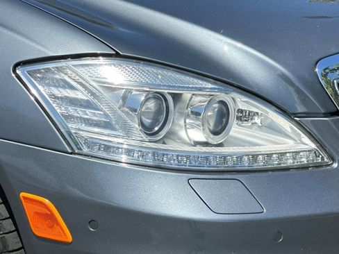 Used 2010 Mercedes-Benz S 550 image 10