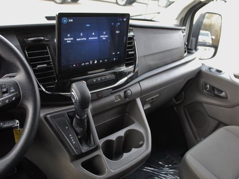 Used 2024 Ford Transit 350 XLT image 27