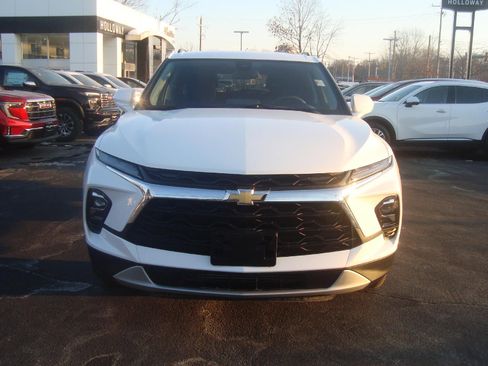 Used 2023 Chevrolet Blazer LT w/ Convenience Package image 2