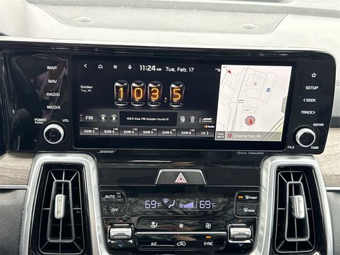 Used 2022 Kia Sorento SX Prestige image 12