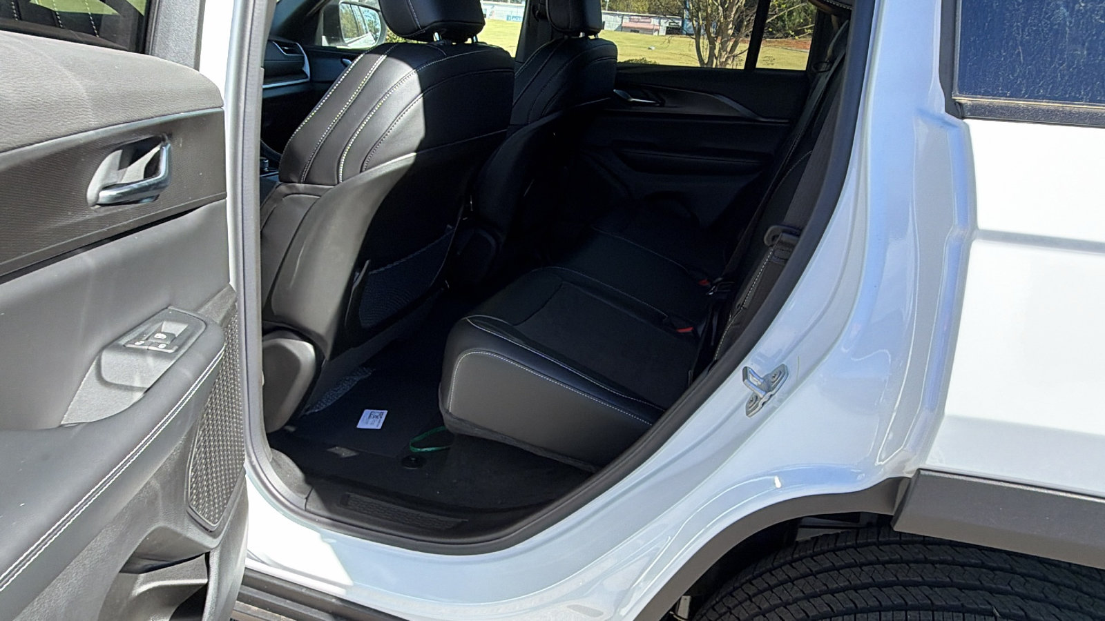 New 2027 Jeep Grand Cherokee Laredo X AWD/4WD image 20