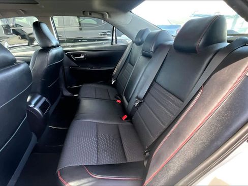 Used 2015 Toyota Camry SE w/ Moonroof Package image 21