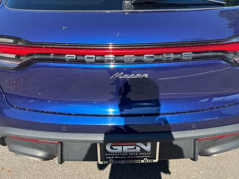 Used 2023 Porsche Macan Turbo AWD/4WD image 39