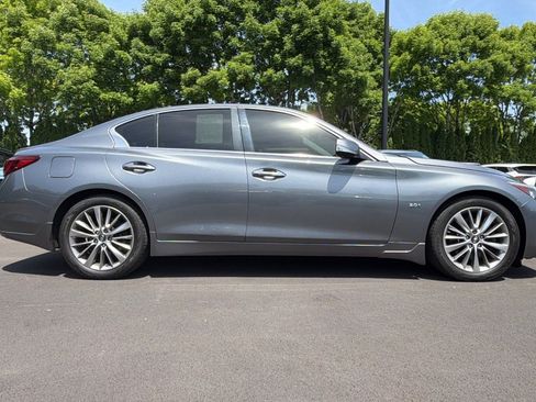 Used 2018 INFINITI Q50 Luxe w/ Sensory Package (Luxe) AWD/4WD image 3