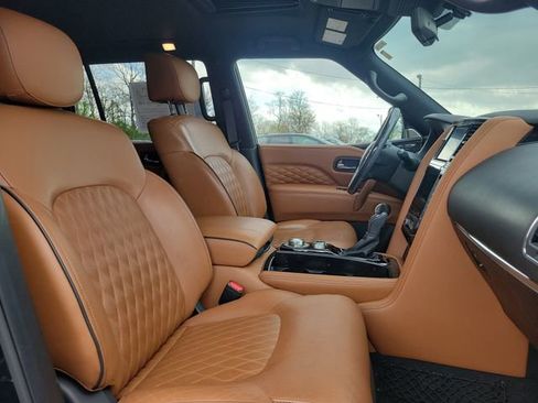 Used 2021 INFINITI QX80 Sensory w/ All-Season Package AWD/4WD image 29