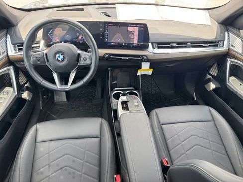 Certified 2025 BMW X1 xDrive28i w/ Premium Package AWD/4WD image 15