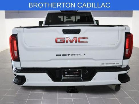 Used 2022 GMC Sierra 3500 Denali AWD/4WD image 4