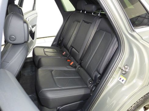 Used 2022 Audi Q3 2.0T Premium Plus w/ Premium Plus Package image 21