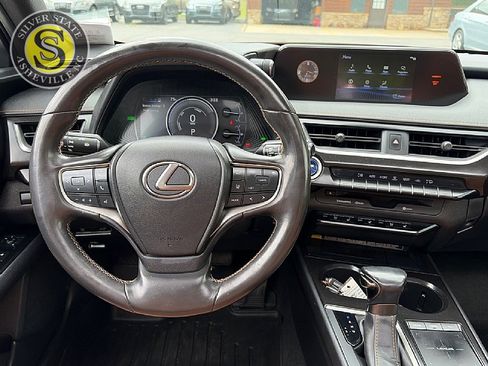 Used 2020 Lexus UX 250h w/ Premium Package AWD/4WD image 26
