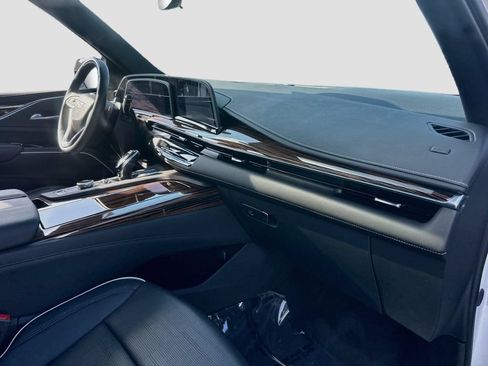 Used 2024 Cadillac Escalade Premium Luxury w/ LPO, Floor Liner Package AWD/4WD image 32