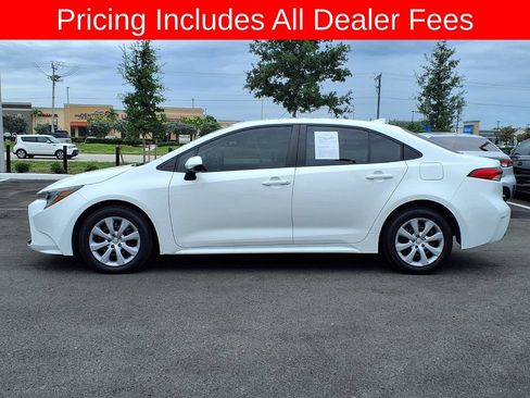 Used 2024 Toyota Corolla LE FWD image 4