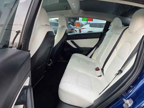 Used 2021 Tesla Model 3 Long Range image 11