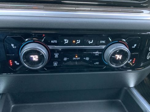 Used 2022 Chevrolet Silverado 1500 LT Trail Boss w/ LPO, Dark Essentials Package image 45