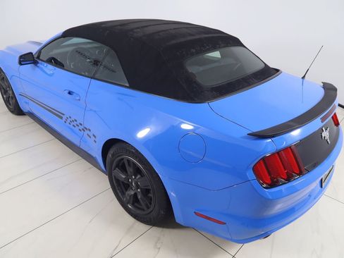 Used 2017 Ford Mustang Convertible RWD image 25