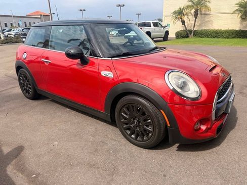 Used 2015 MINI Cooper S FWD image 1