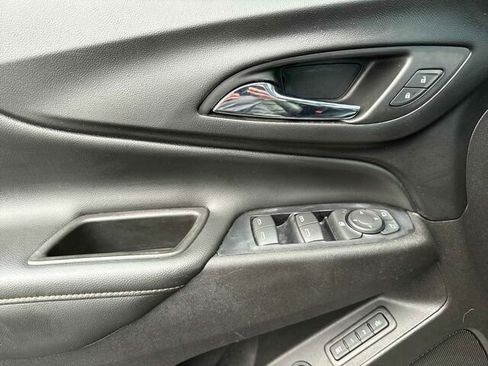 Used 2019 Chevrolet Equinox Premier image 13