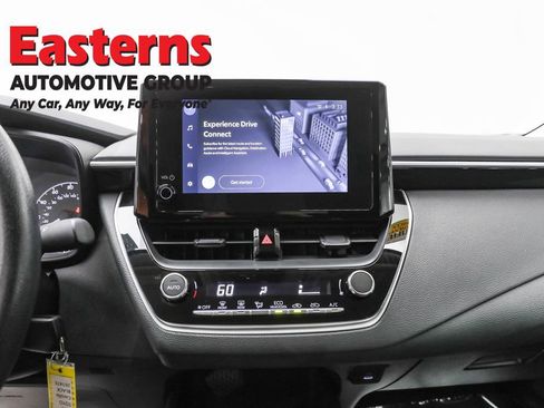 Used 2025 Toyota Corolla LE image 12