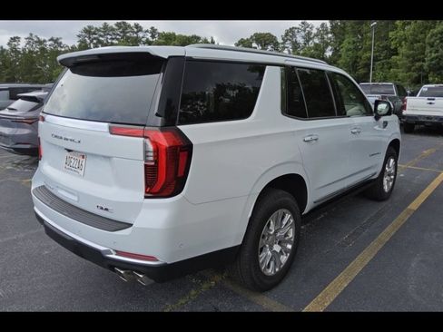 Used 2026 GMC Yukon Denali w/ Sun & Power Step Package RWD image 9