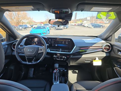 New 2026 Chevrolet Trax RS image 15