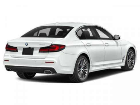 Certified 2023 BMW 540i xDrive w/ M Sport Package image 2