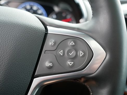 Used 2023 Chevrolet Traverse Premier AWD/4WD image 29
