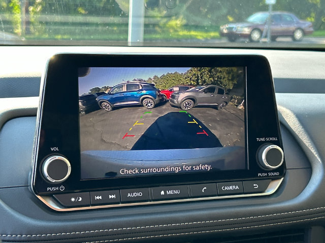 Certified 2025 Nissan Rogue SV AWD/4WD image 20