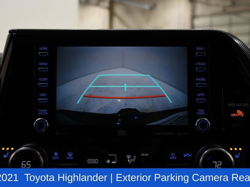 Used 2021 Toyota Highlander XSE image 14