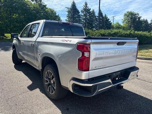 Used 2021 Chevrolet Silverado 1500 LT AWD/4WD image 4