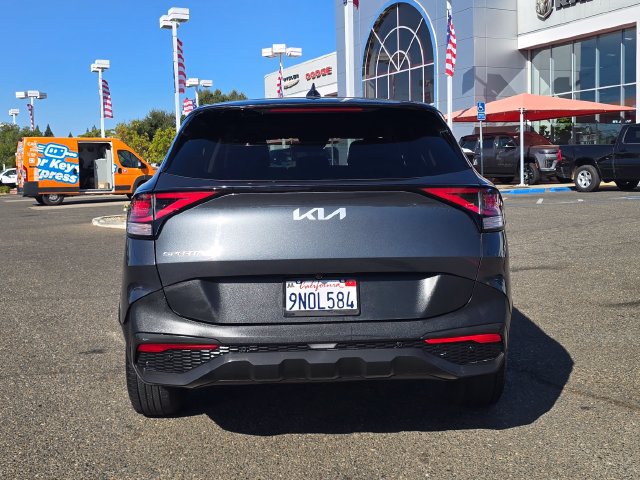Used 2023 Kia Sportage LX FWD image 5