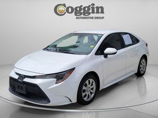 Used 2022 Toyota Corolla LE FWD video 1