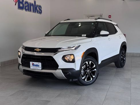 Certified 2023 Chevrolet TrailBlazer LT AWD/4WD image 2