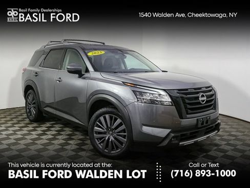 Used 2023 Nissan Pathfinder SL w/ SL Premium Package image 1