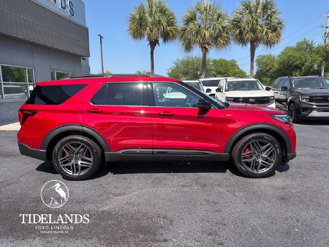 New 2026 Ford Explorer ST-Line w/ ST-Line Street Pack RWD image 8