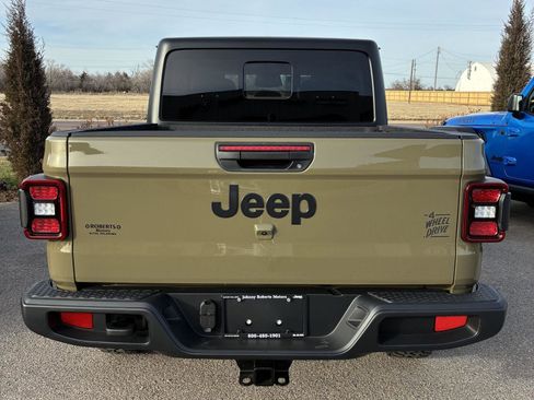 New 2026 Jeep Gladiator Willys image 18