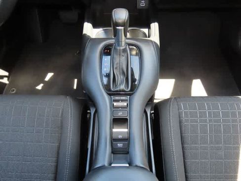 Used 2024 Honda HR-V LX image 21
